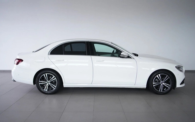 Mercedes-Benz Klasa E cena 179900 przebieg: 61000, rok produkcji 2021 z Wieleń małe 232